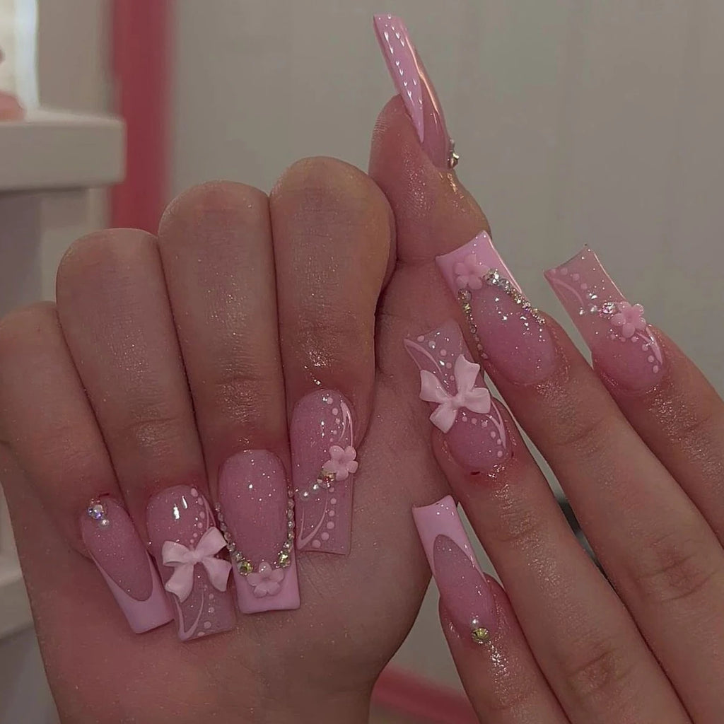 THESA Fleur Chain Couture Coffin Press-On Nail Set (24-Piece)